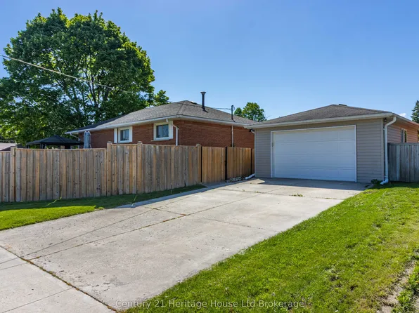 153 Springbank Ave N, Woodstock, ON N4S 7P9