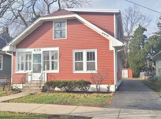 439 Bangs St, Aurora, IL 60505