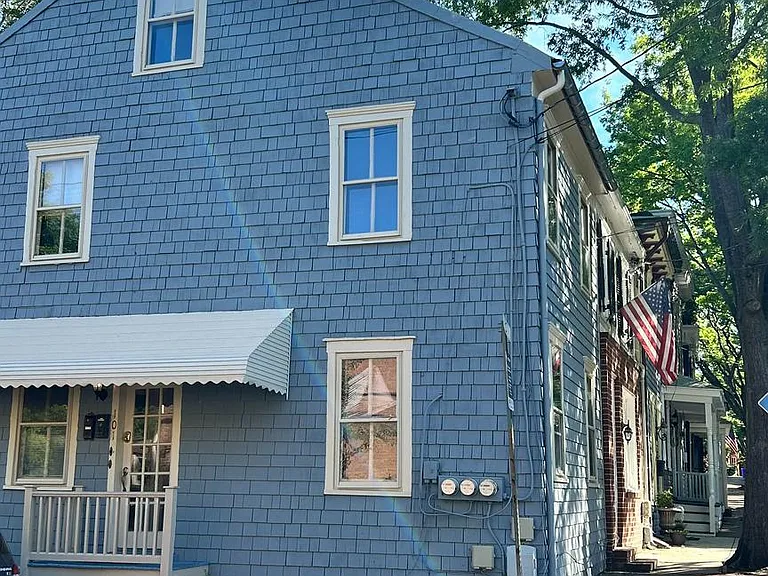 101 Charles St #B — Photo 2