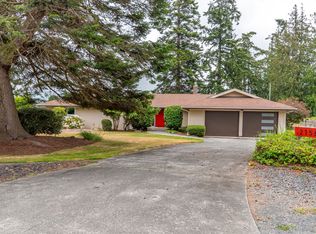 2156 Fairway Ln, Oak Harbor, WA 98277