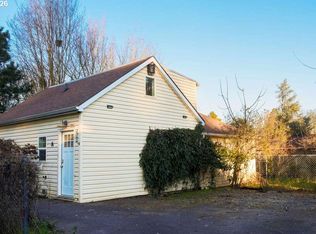 40 SE 133rd Ave APT B, Portland, OR 97233