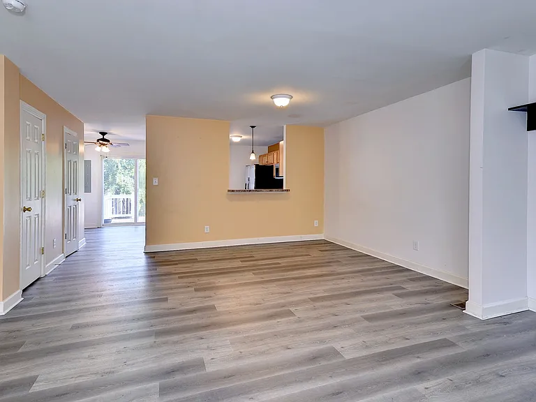 3108 Taylor Ave — Photo 9