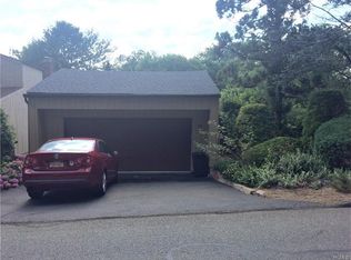 10 Talcott Rd, Rye Brook, NY 10573