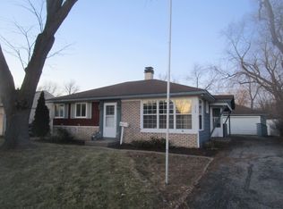 2706 Fremont St, Rolling Meadows, IL 60008
