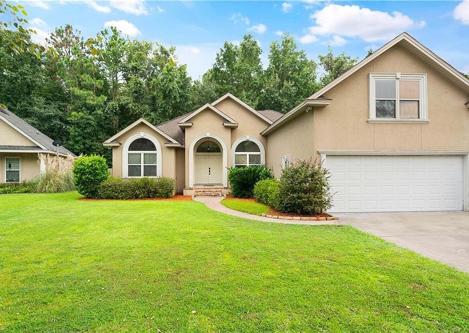 1st image of 163 Hardwood Forest Dr
