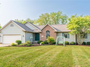 3575 Eagles Nest Cir NW, Uniontown, OH