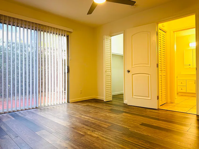 369 Avocado St — Photo 4
