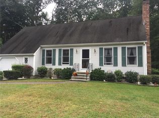 9 Happy Acres Rd, Clinton, CT 06413