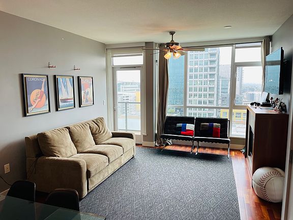 4th image of 325 7th Ave Unit 1402