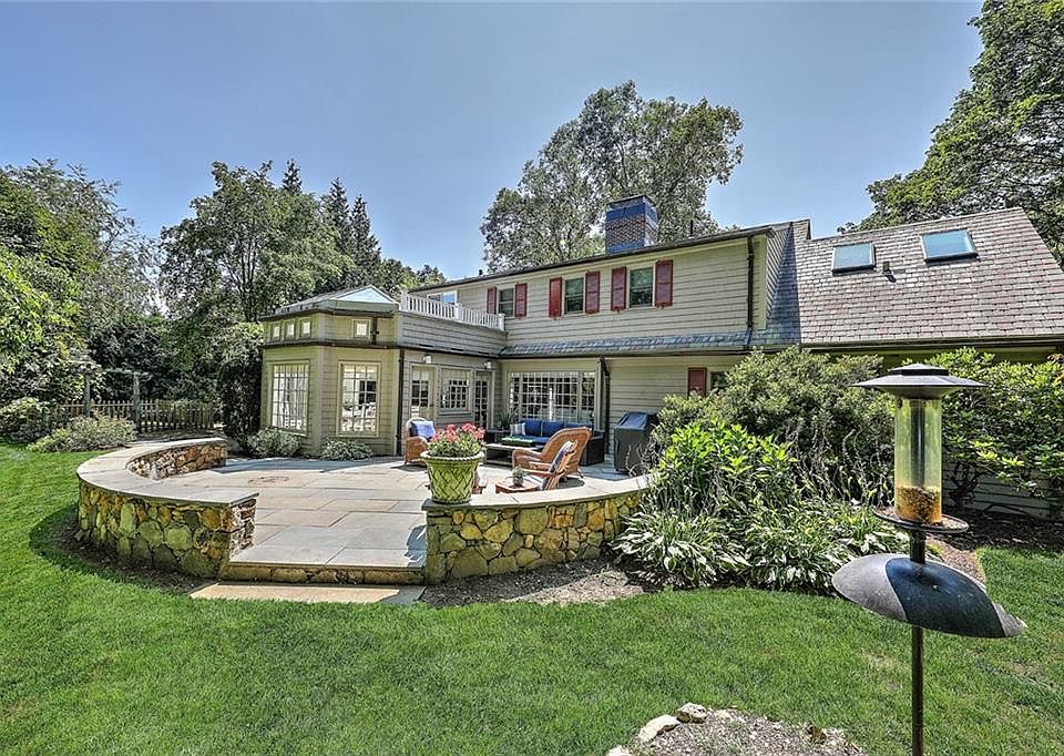 2nd image of 14 Bridgham Farm Rd