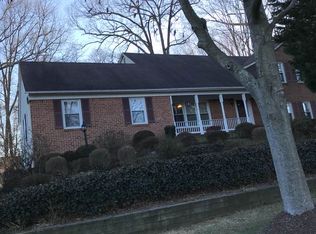 11091 Robert Carter Rd, Fairfax Station, VA 22039