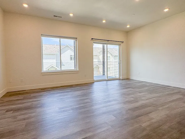 971 Covey Run Rd — Photo 21