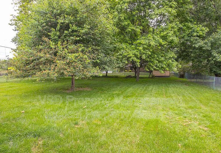 6188 Cabrini Ln — Photo 32
