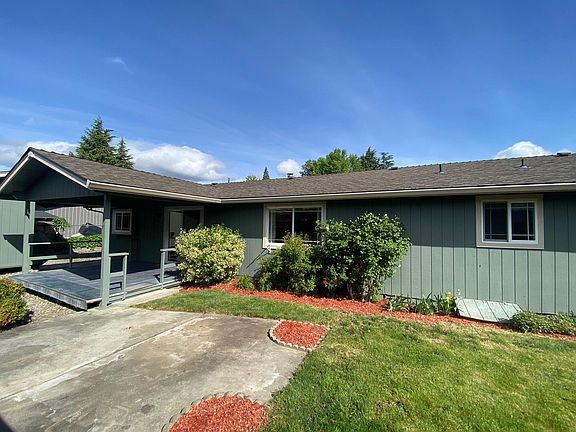 2nd image of 1755 Axtell Dr