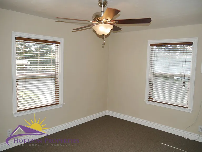 4908 Gastman Way — Photo 14