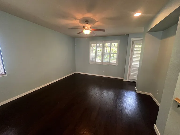 221 Geary Way — Photo 8