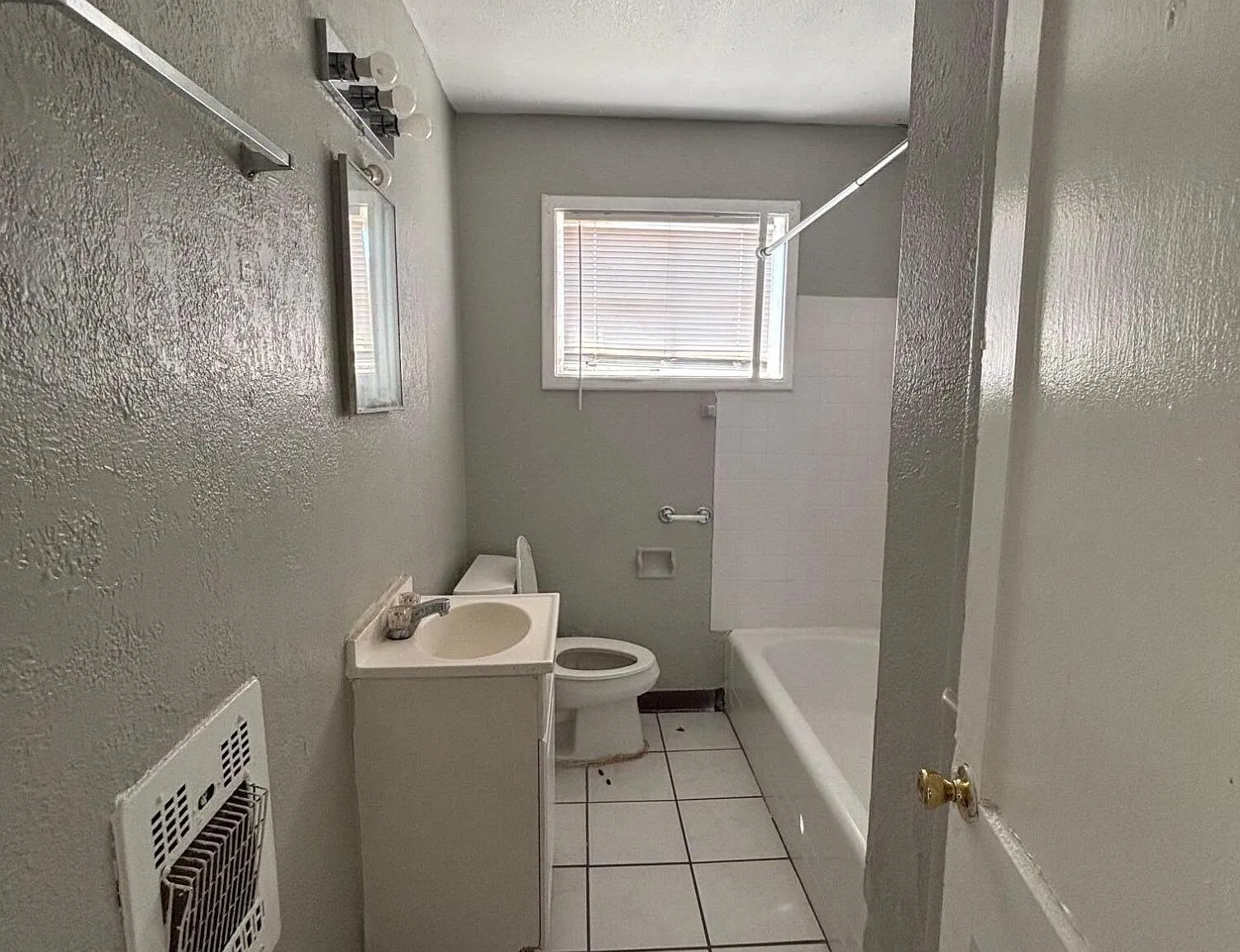 1 bed, 1.0 bath, 450 sqft, $730 — Photo 4