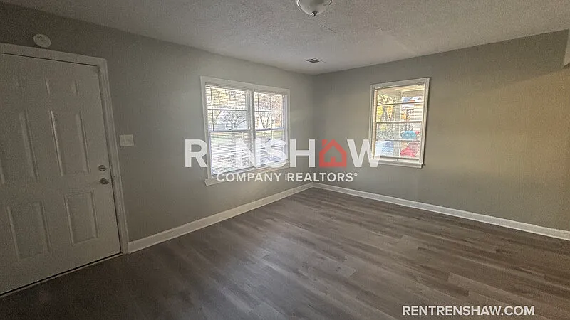 4 bed, 2.0 bath, 1276 sqft, $1,350 — Photo 2