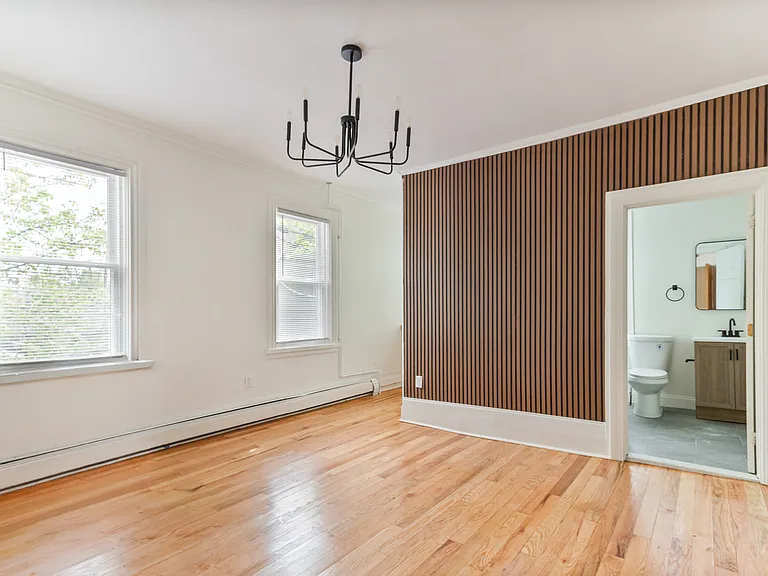 169 Waterman St #6 — Photo 2
