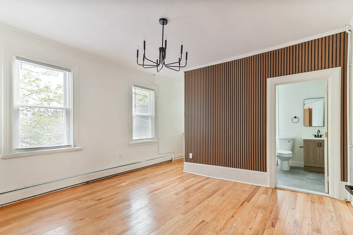 Building Photo - 169 Waterman St #6