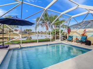 8233 Xenia Ln, Naples, FL 34114