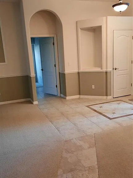 1315 Elli Cir — Photo 27