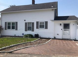 18 Lee St, Johnston, RI 02919