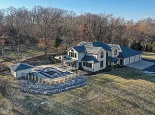 6437 N Kennedy Rd #10, Milton, WI 53563