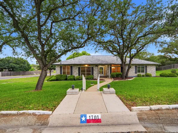 1701 MOUNTAIN LAUREL, Kerrville, TX 78028