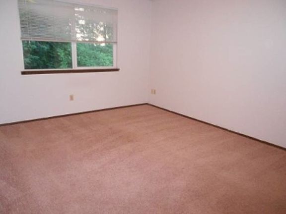 5th image of 6604 51st Ave E