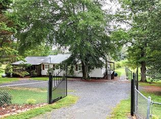 400 Hall Memorial Rd NW, Calhoun, GA 30701