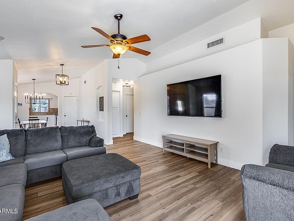 4th image of 4020 W Villa Linda Dr #1