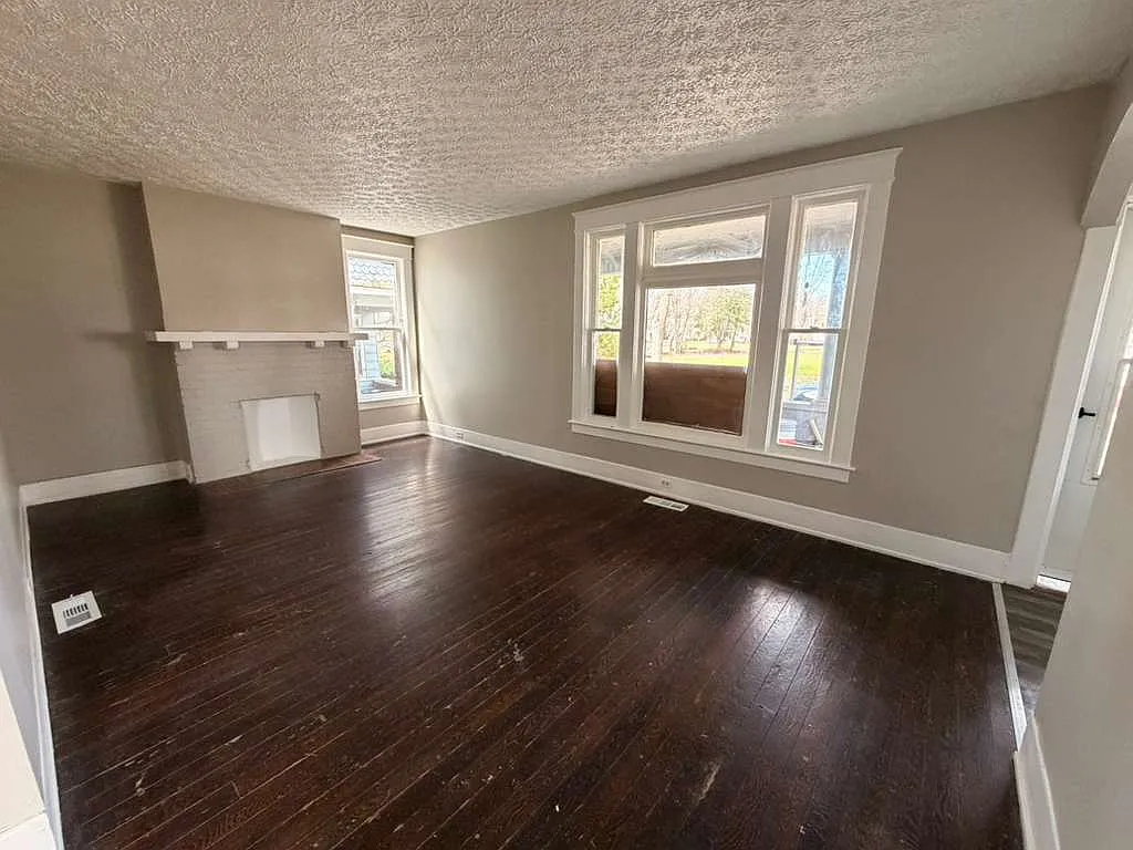 Building Photo - 1063 Norwood Ave #1