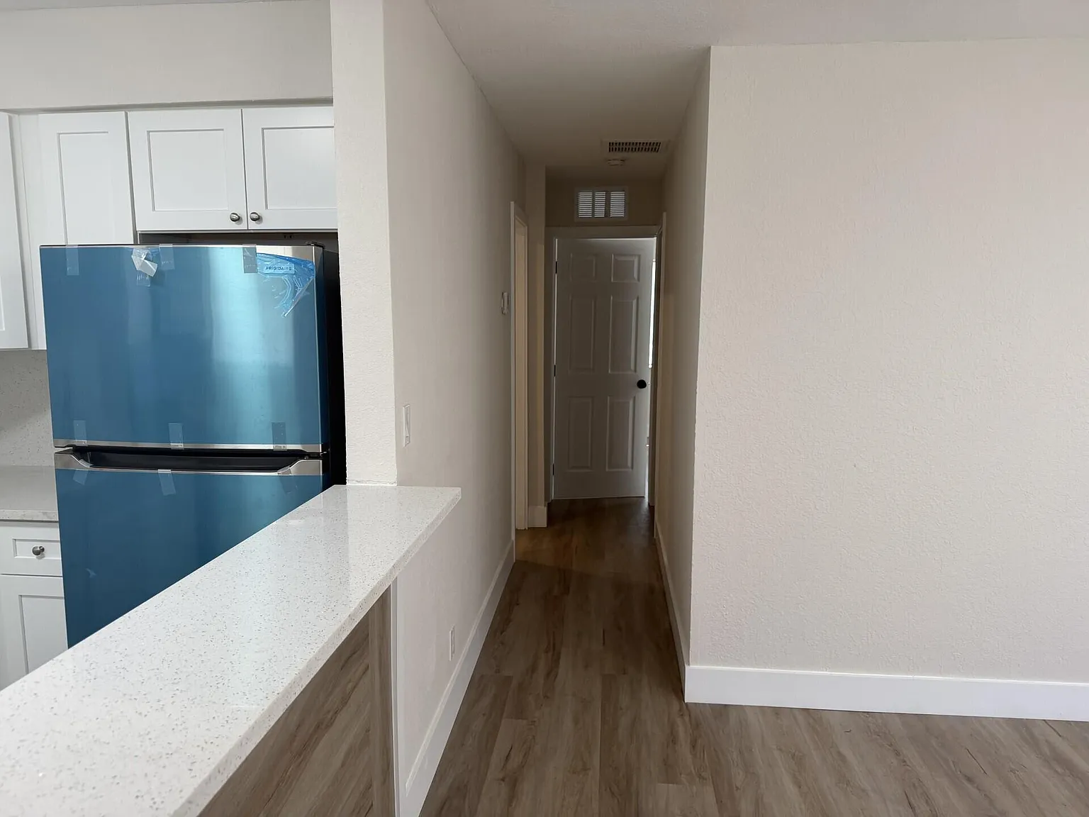2 bed, 1.0 bath, 750 sqft, $2,000 — Photo 3