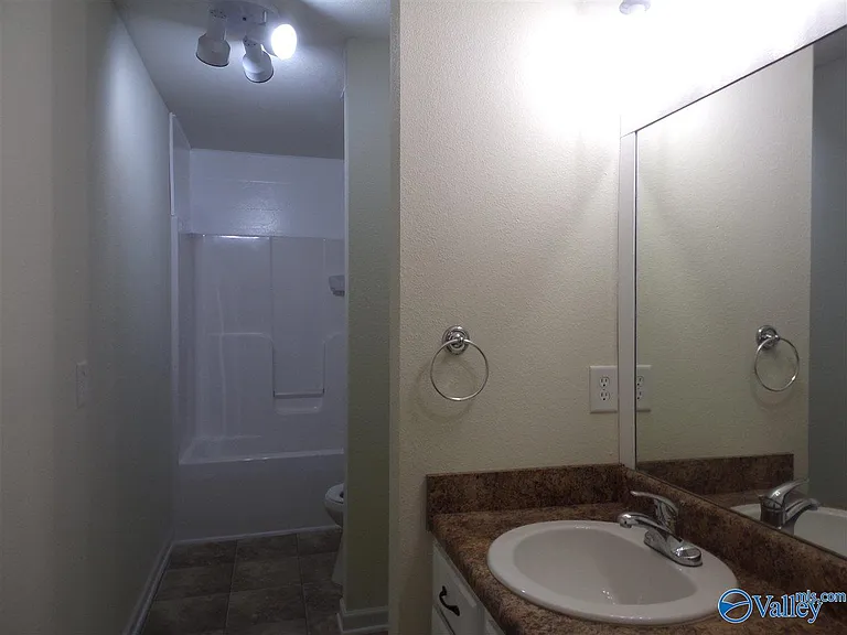 15347 Mill Valley Dr — Photo 12