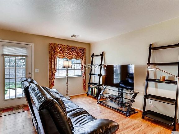 3rd image of 2517 Danborough Ct Unit 101