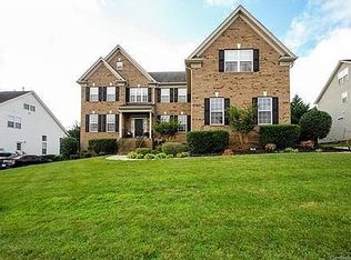 1009 Woodkirk Ln, Matthews, NC 28104