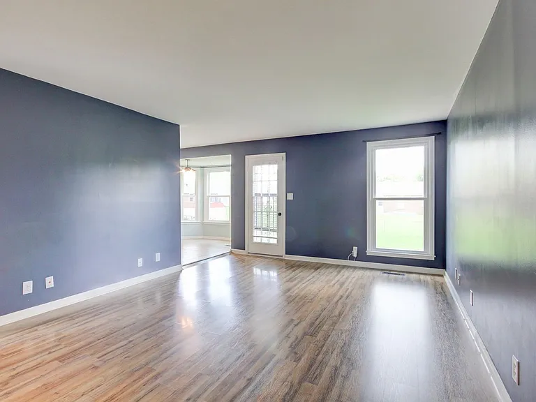 3415 Mallard Dr — Photo 3