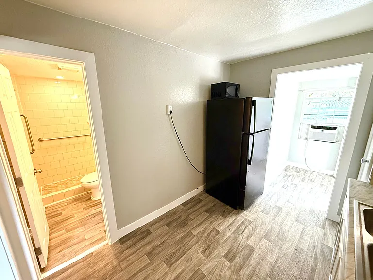 602 Lovett Ave — Photo 6