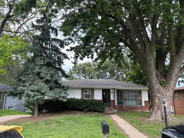 409 Payne Ter, Saint Joseph, MO 64506