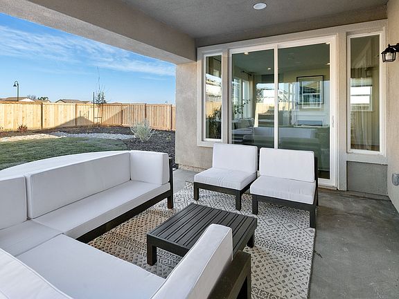 416-1504-millenium-way.61731.phr.208.web