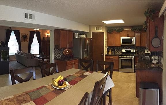 4th image of 5100 Pearl Dr