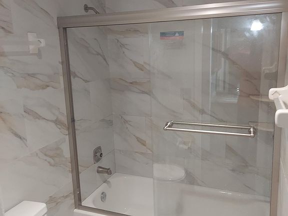 5th image of 1241 NW 18th Ave APT 202