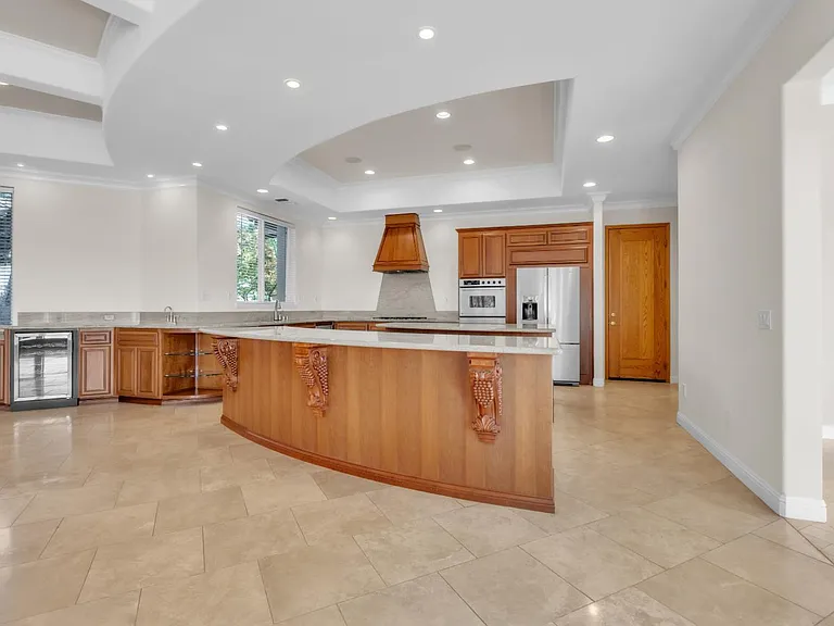 5237 Sunridge Dr — Photo 6