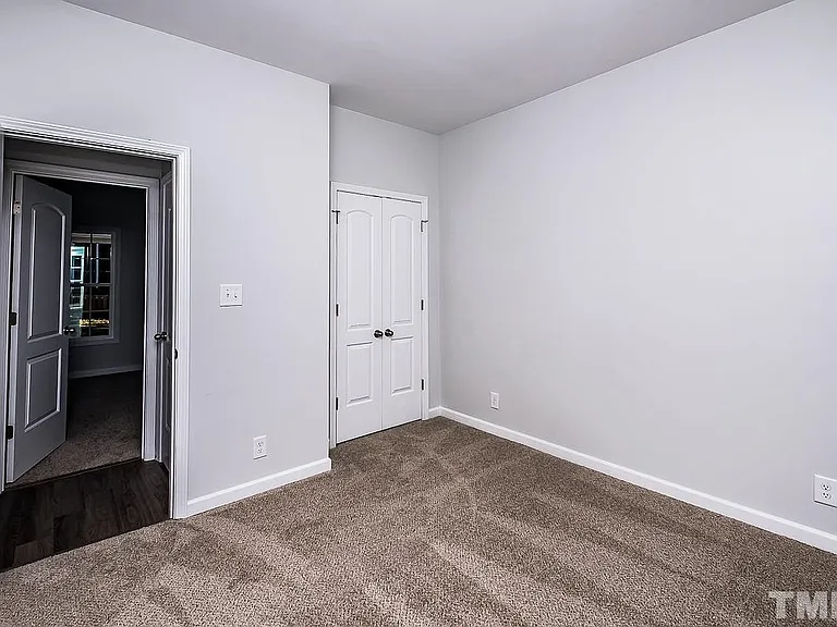 2612 Holloway St — Photo 5
