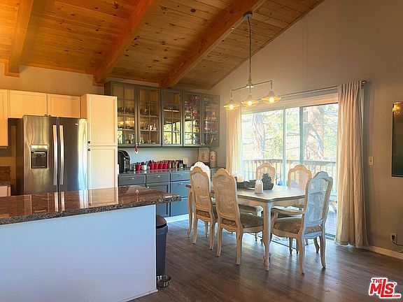 5th image of 15328 Acacia Way