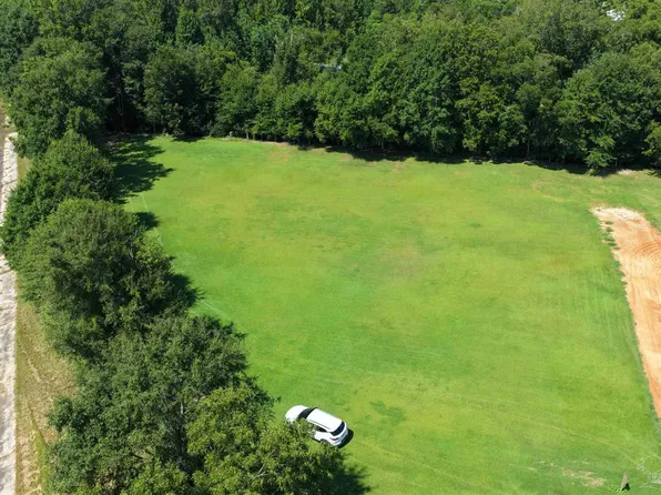 400A Ewing Dr, Atmore, AL 36502