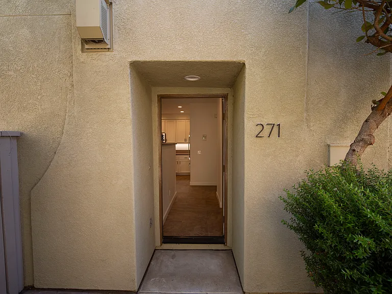 271 Trilogy St — Photo 51