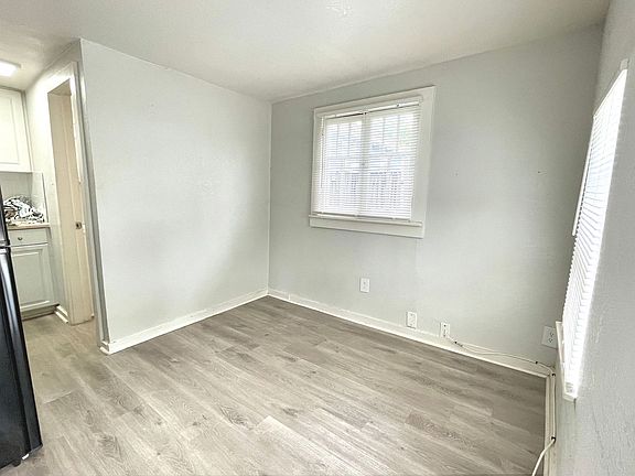 3rd image of 7707 N Huntley Ave #233