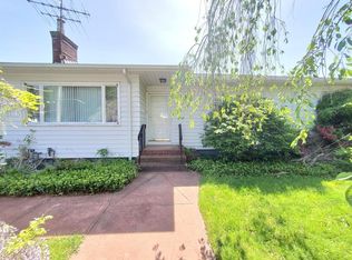 7 Agnes Ter, Methuen, MA 01844